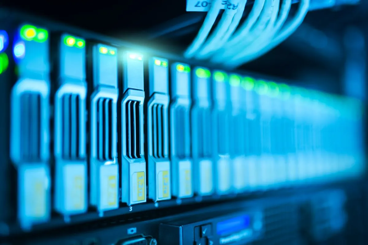 Código de software em tela, em tons de azul